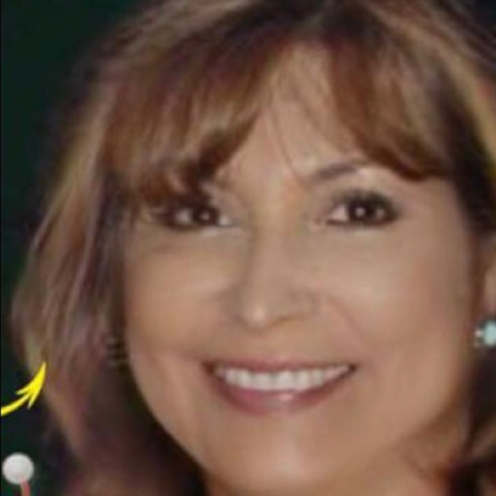 Meet your Posher, Elizabeth